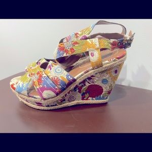 Wedge sandals, size 9